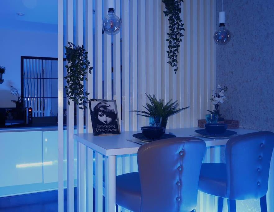 Cosy Centre With Parking Apartment *